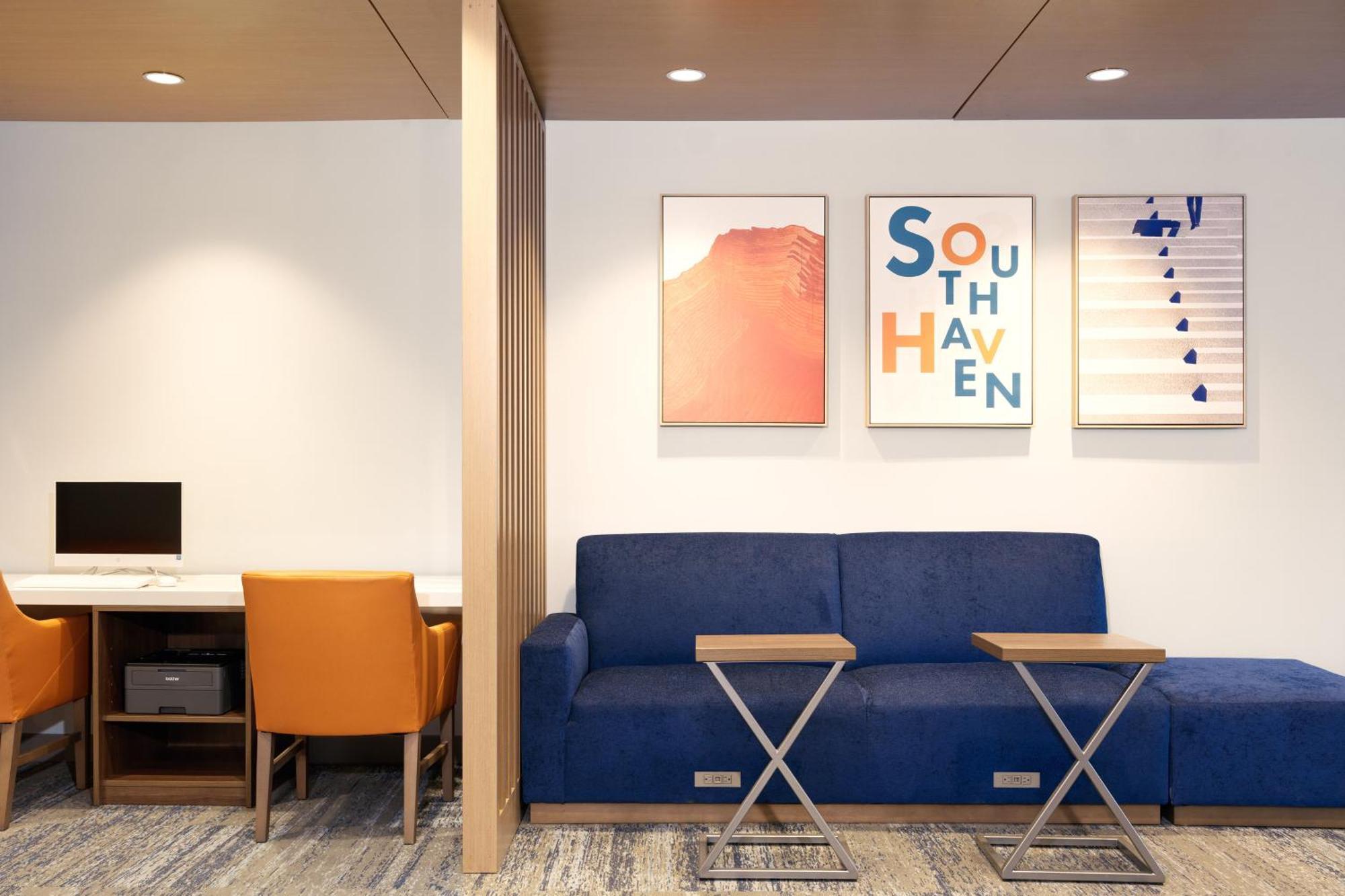 Holiday Inn Express Hotel & Suites Terre Haute By Ihg Exterior foto